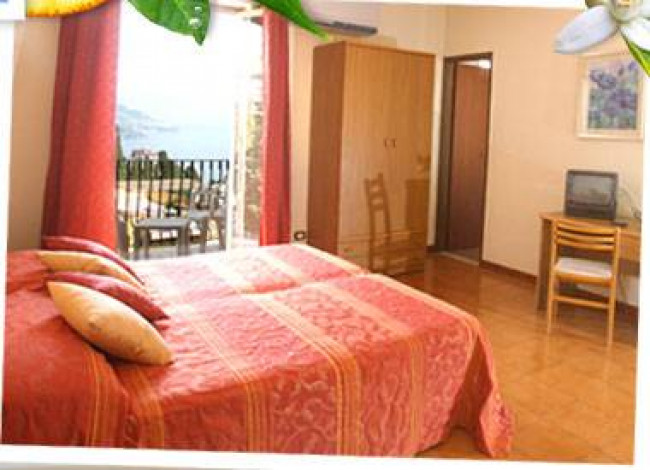 отель в Продажа до Taormina