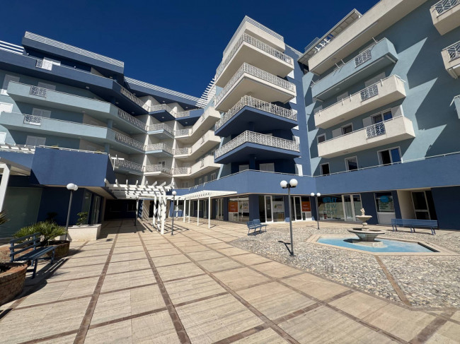 Appartamento in Affitto a Giardini-Naxos
