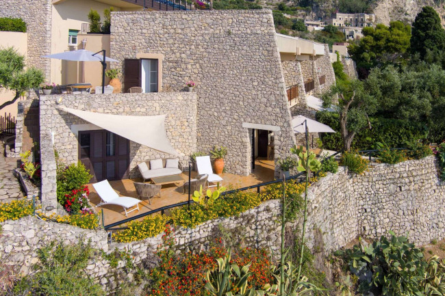 Appartamento in Vendita a Taormina