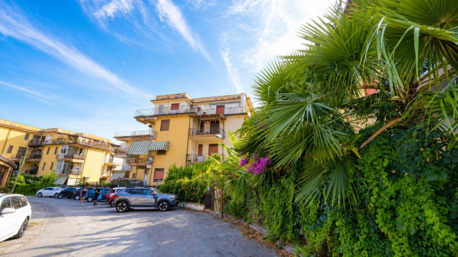 Appartamento in Vendita a Giardini-Naxos