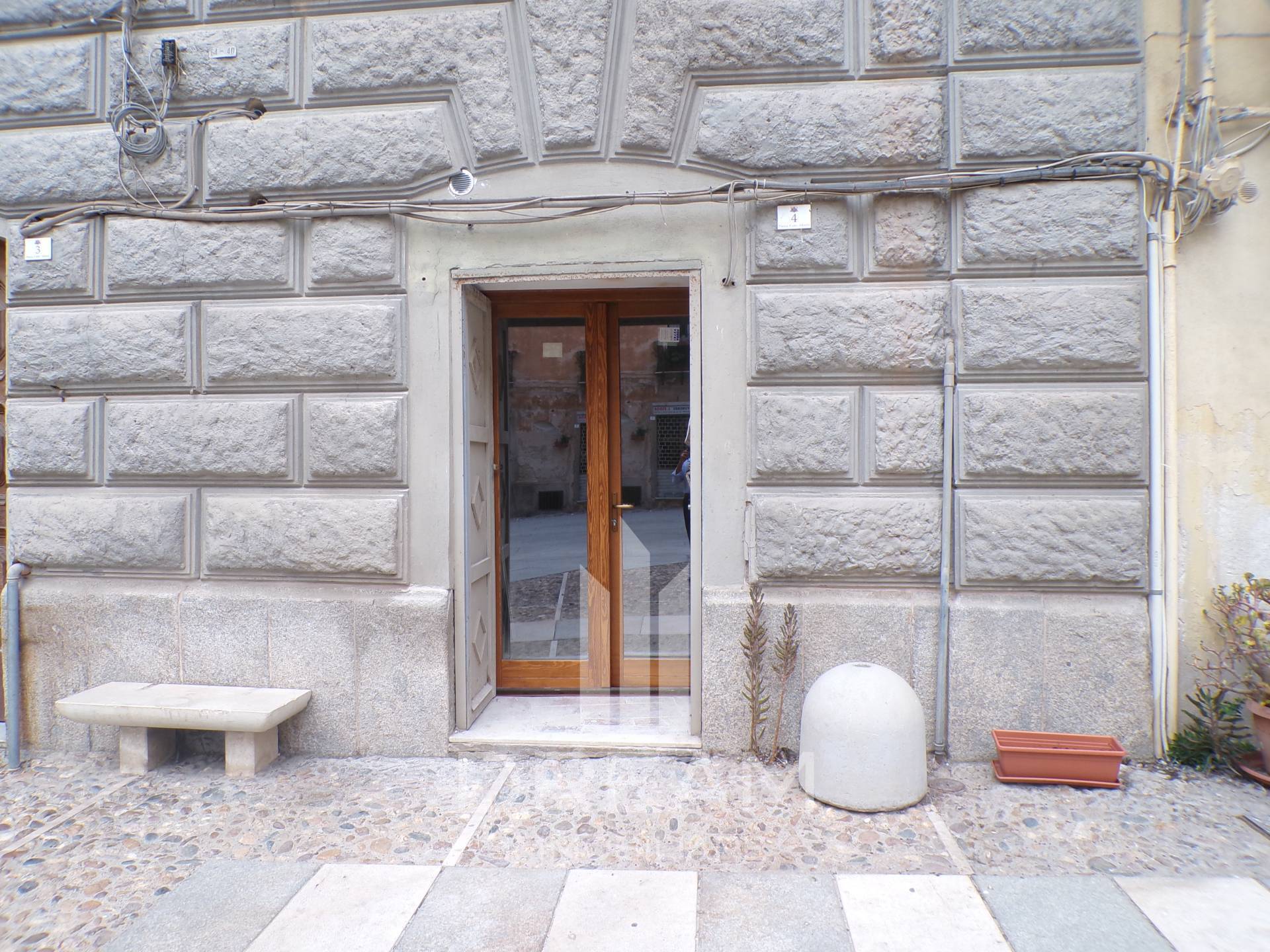 Appartamento in vendita a Cagliari, Centro - foto 2