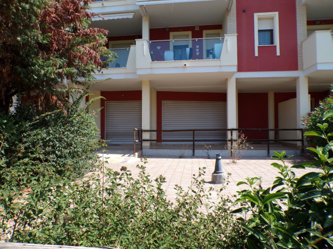 Locale commerciale in Vendita a Quartu Sant'Elena