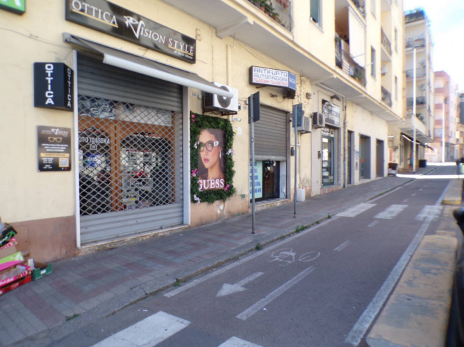 Locale commerciale in Vendita a Cagliari