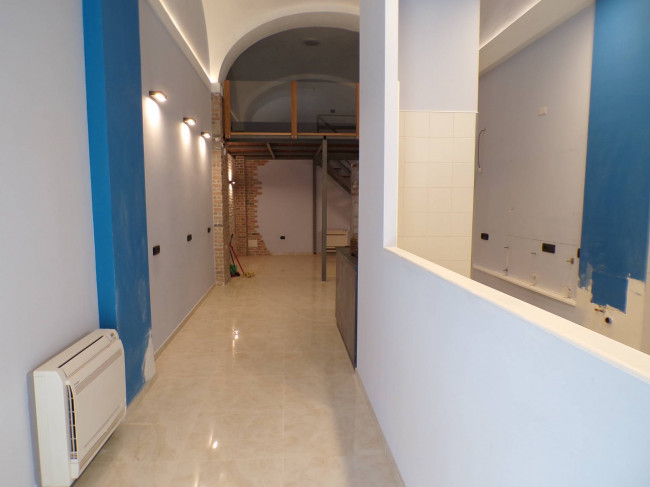 Shop for Rent in Cagliari