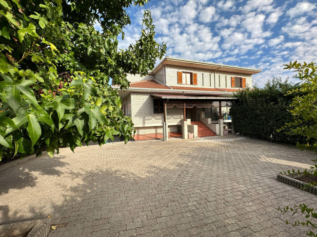 Villa in vendita a Mendicino (CS)