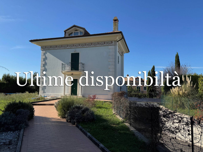 Villa in Vendita a Campagnano di Roma