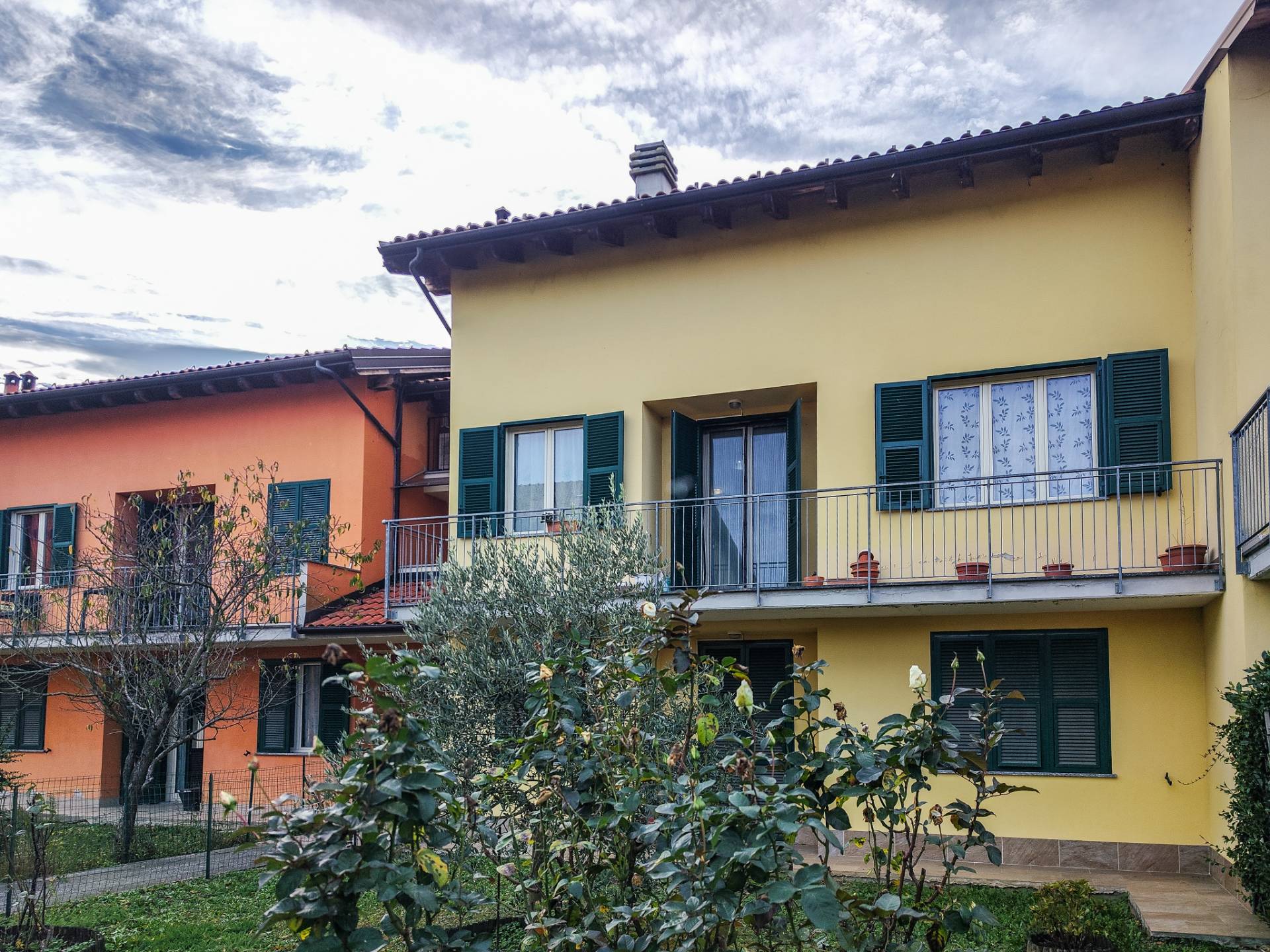 appartamenti in piccolo complesso