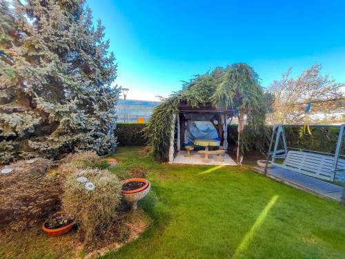 appartamento con giardino