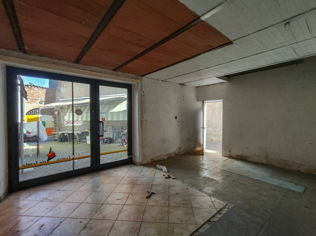 magazzino/locale commerciale