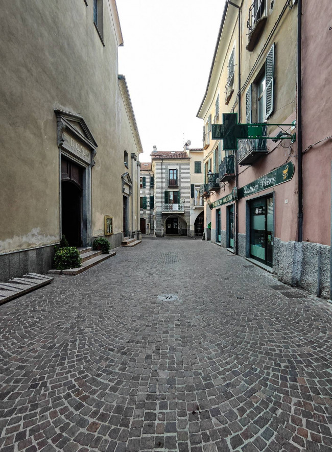 Locale commerciale