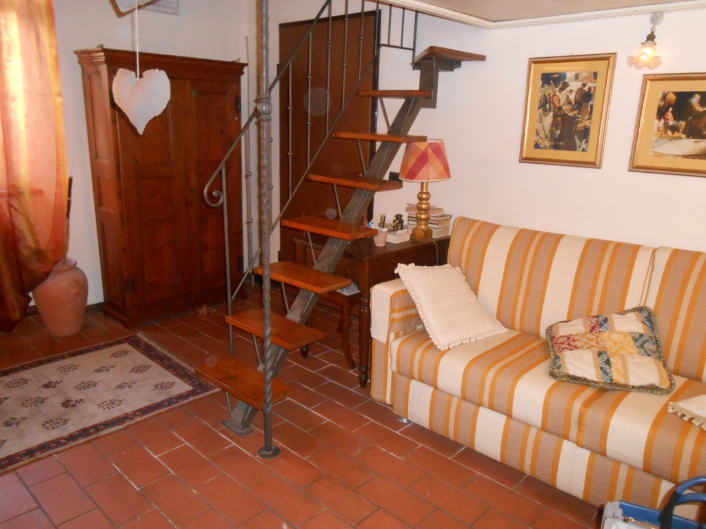  pietrasanta vendita quart: centro storico easy casa di elisabetta soldaini