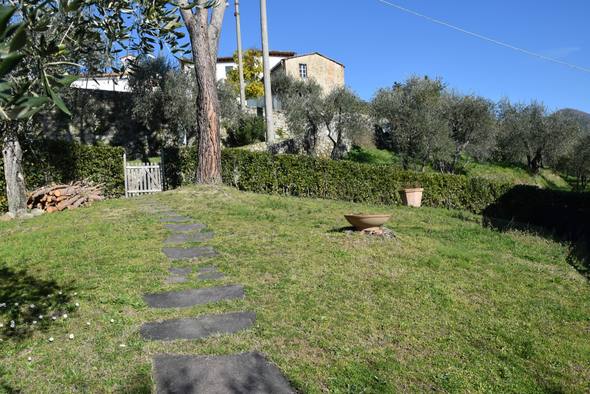 Villa LUCCA vendita  Colline  Easy Casa di Elisabetta Soldaini