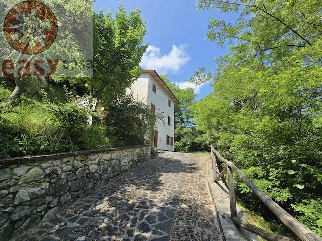 Foto - Casa Singola In Vendita A Bagni Di Lucca