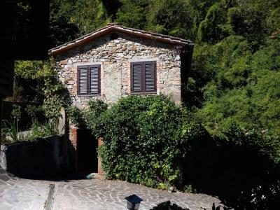 countryhouse for sale in Pescaglia