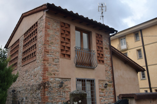Casa singola in Vendita a Lucca