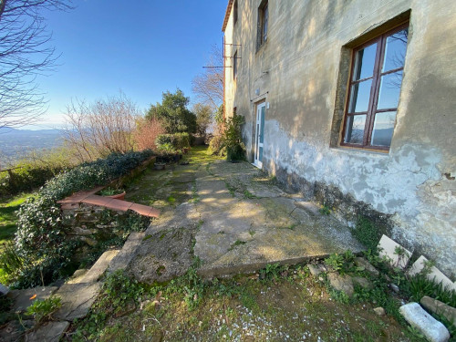 Rustico in vendita a Lucca