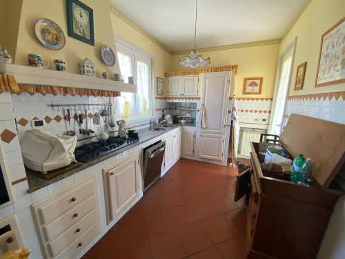 Villa in vendita a Viareggio