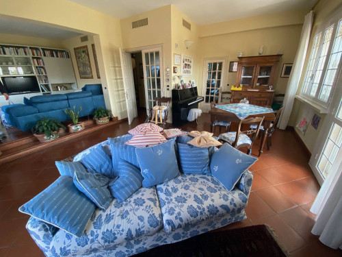 Villa in vendita a Viareggio