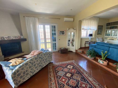 Villa in vendita a Viareggio