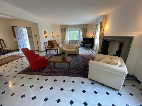 Villa in vendita a Lucca