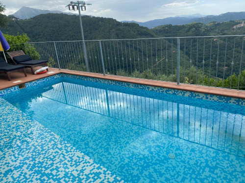 Farmhouse for sale in Pietrasanta