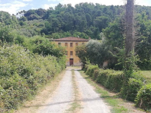 Villa for Sale to Capannori