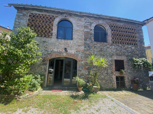 Villa in vendita a Lucca