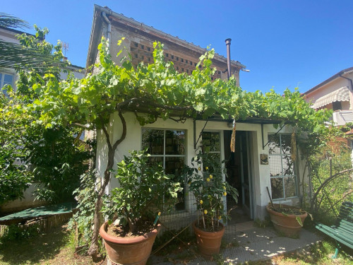 Villa in vendita a Lucca