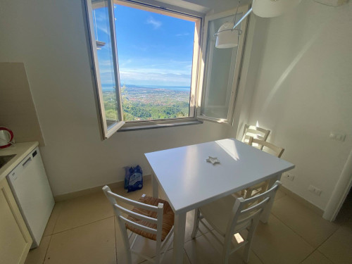 Farmhouse for sale in Pietrasanta