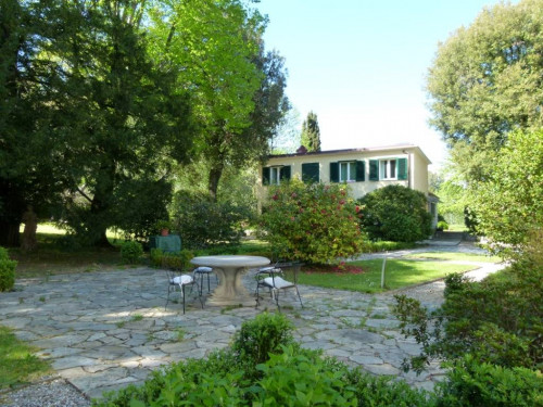Villa in vendita a Lucca