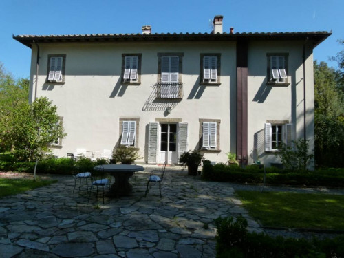 Villa in vendita a Lucca