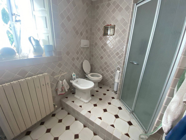 Villa  bifamiliare in vendita a Lucca