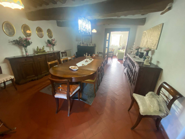 Villa  bifamiliare in vendita a Lucca