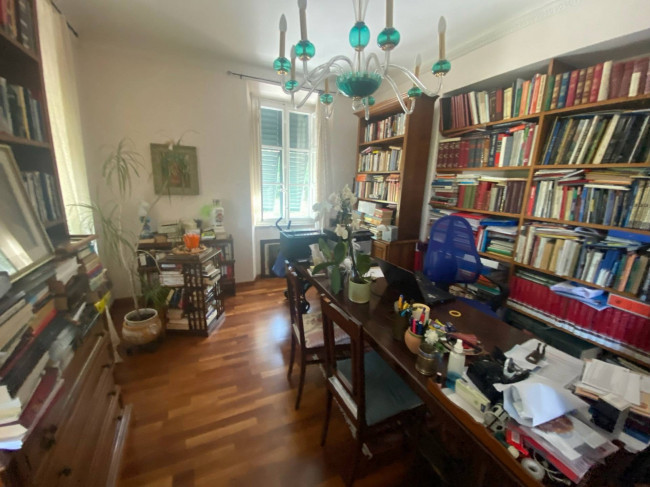 Villa  bifamiliare in vendita a Lucca