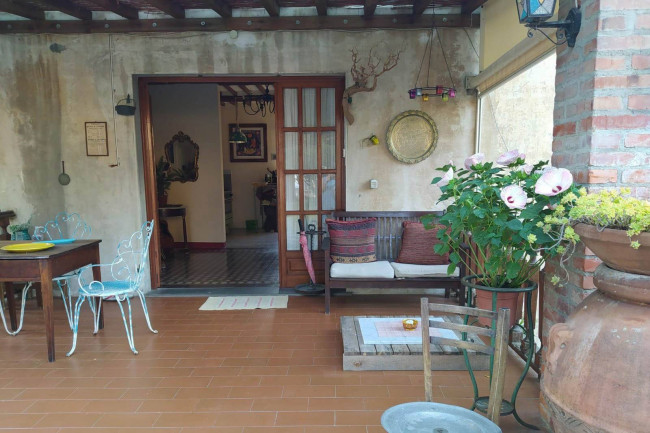 Farmhouse for sale in Capannori