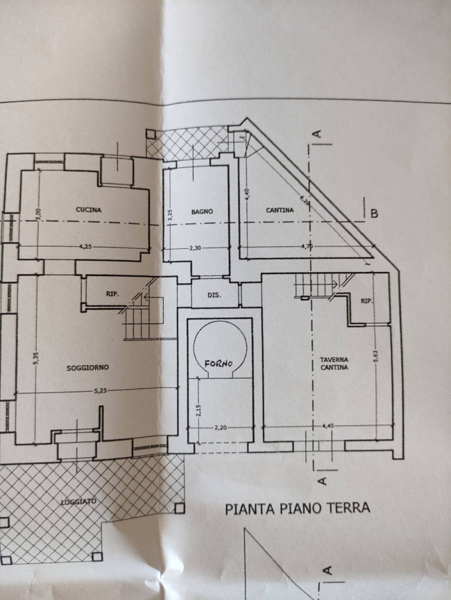 Farmhouse for sale in Camaiore