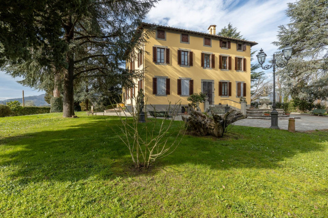 Villa in vendita a Lucca
