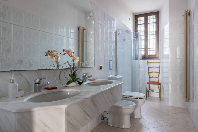 Villa in vendita a Lucca