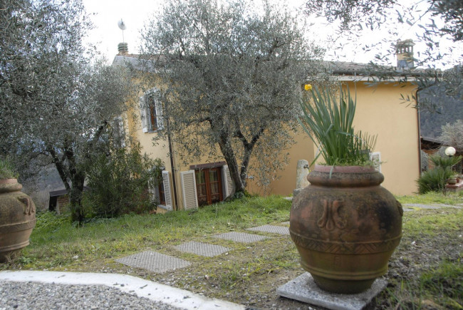 Rustico in vendita a San Macario In Piano, Lucca (LU)