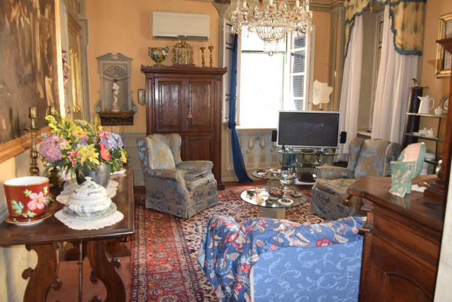 Appartamento in vendita a Lucca