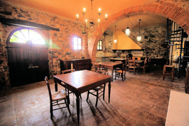 countryhouse for sale in Lucca