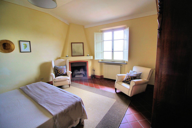 countryhouse for sale in Lucca