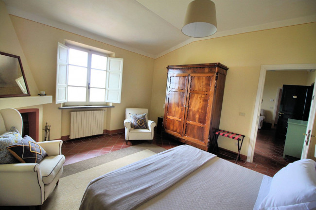 countryhouse for sale in Lucca