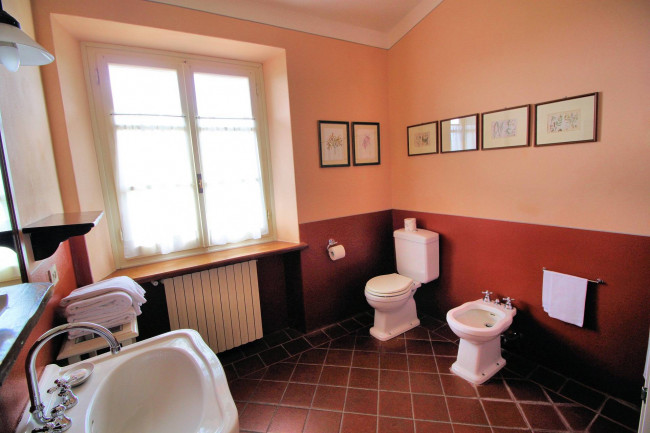 countryhouse for sale in Lucca
