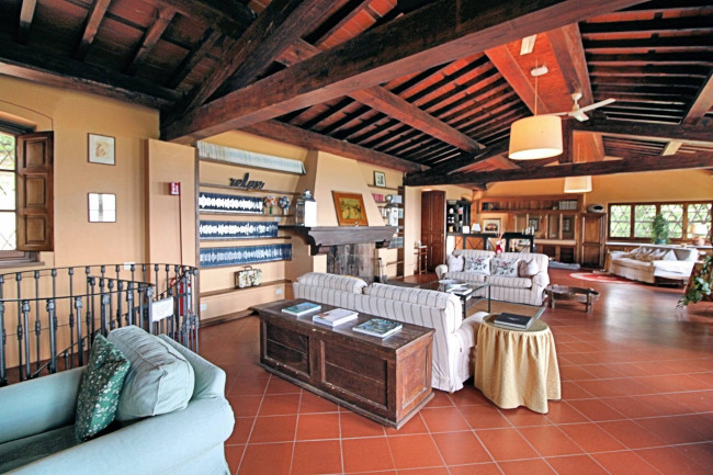 countryhouse for sale in Lucca