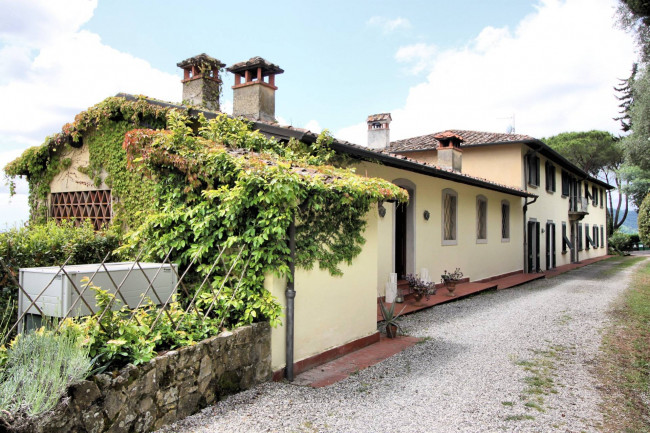 countryhouse for sale in Lucca