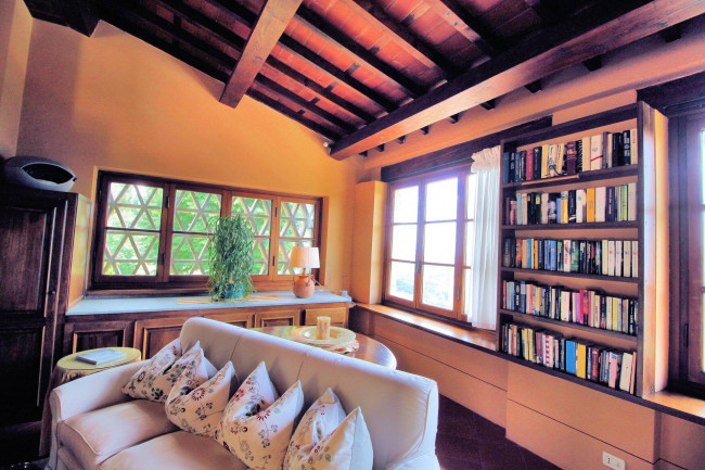 countryhouse for sale in Lucca