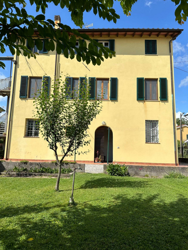 Villa in vendita a Lucca