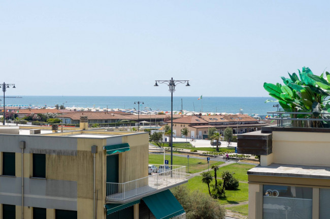 Appartamento in Vendita a Viareggio