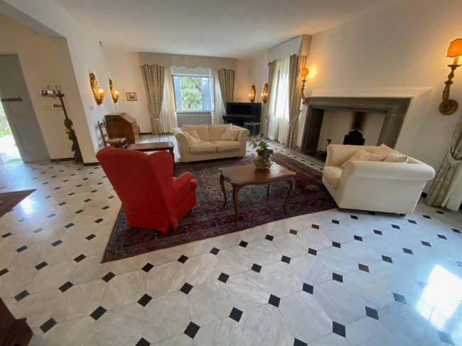 Villa in vendita a Camaiore